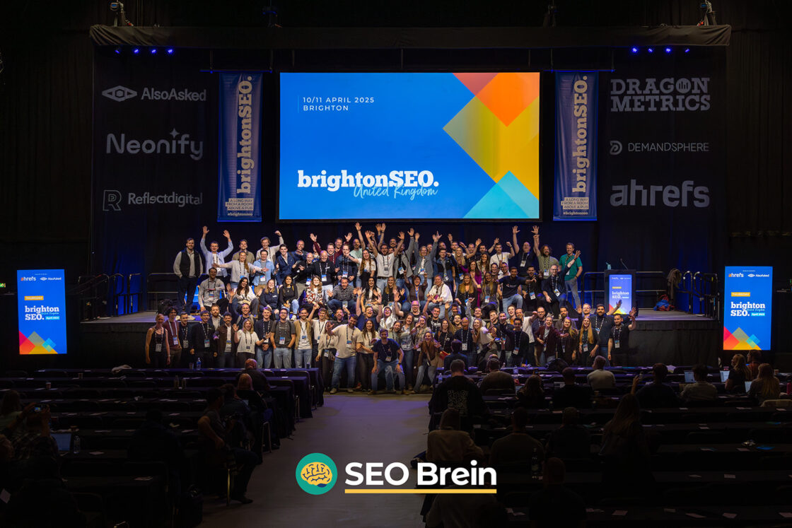 Nederlandse SEO-community op het podium van de main stage.